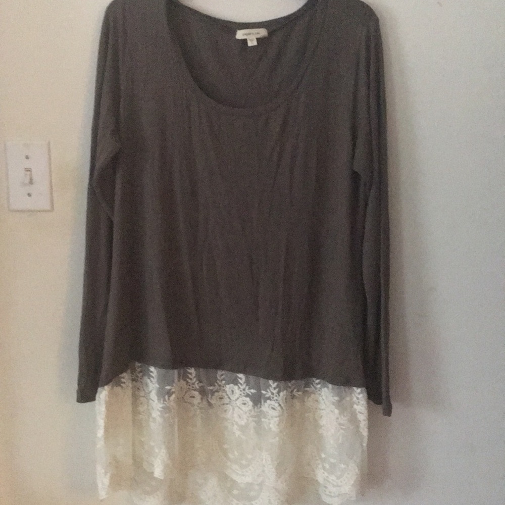 Paper+Tee TOP WOMENS LARGE TUNIC MOSSY GREEN WITH LACE BOTTOM